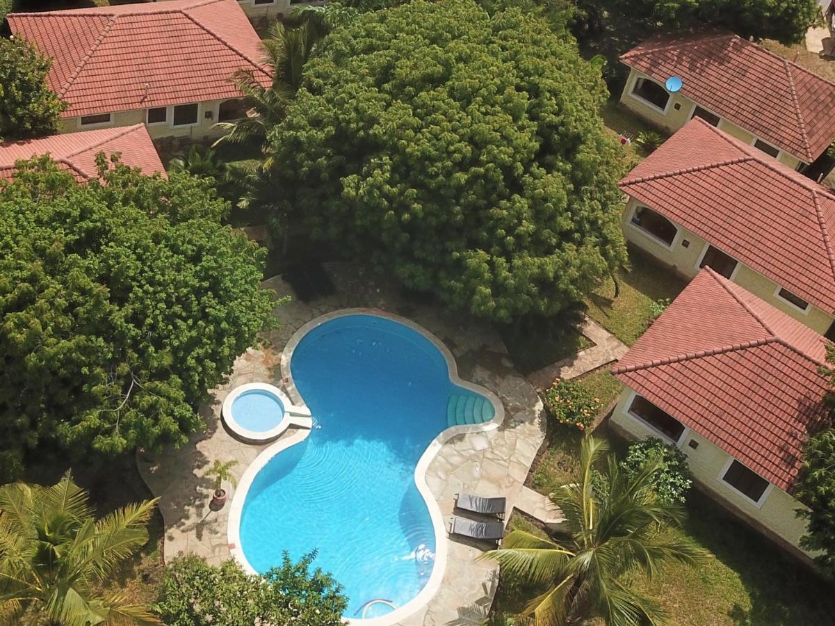 Safina Cottages Диани-Бич Экстерьер фото
